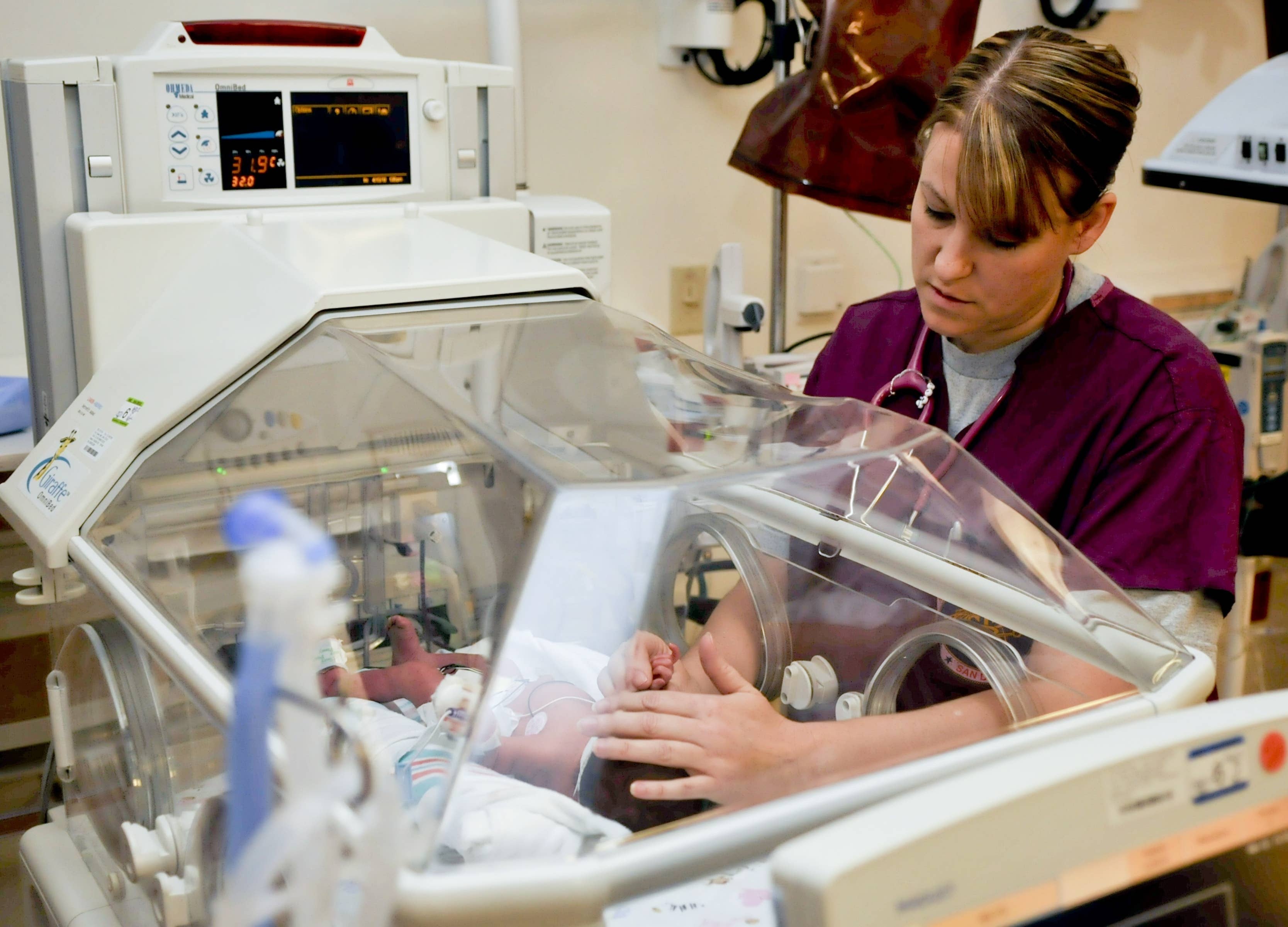 Neonatal Nurse Job Description   Neonatal Nurse Job Description 3331x2398 20201127 